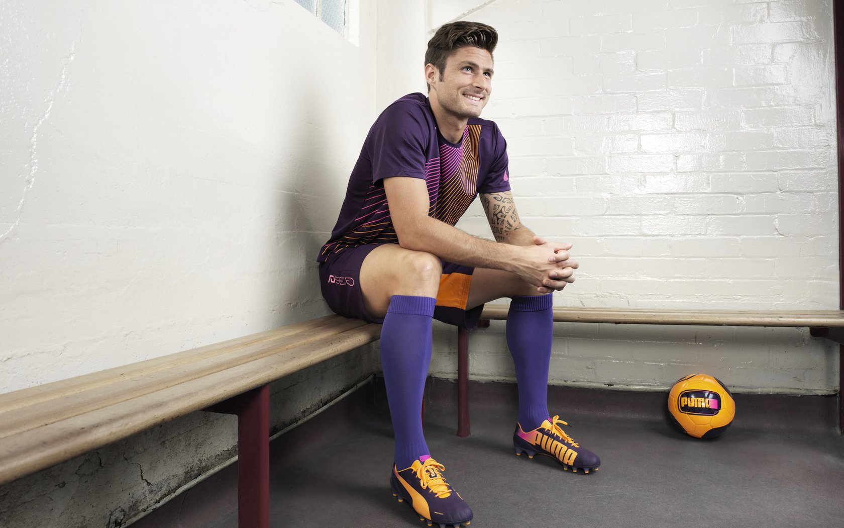 男子200自赛场掀高潮